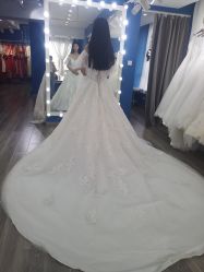 -莫小姐婚纱