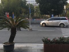 -临沂路-路侧停车场