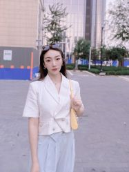 -东方美妍