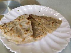 -溢心园香河肉饼总店