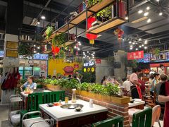 大堂-钢管厂五区小郡肝串串香(蜀都万达店)