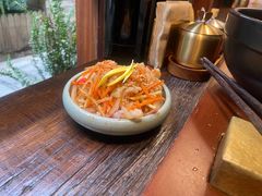 -银米·云南传统过桥米线(双廊黑金冠店)