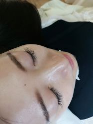 -赫本轻奢美颜中心