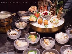-半岛翡丽海鲜自助餐厅(观风亭店)