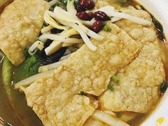 -丽丽三鲜螺蛳粉(田林路店)