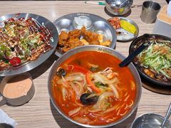-炒码先生·韩餐炸鸡披萨(西塔店)