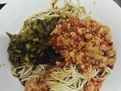辣肉面-小桃园餐厅