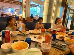 -怡咖啡海鲜自助餐厅(浦东香格里拉店)