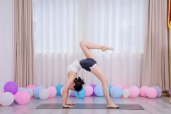 -亚太瑜伽普拉提学院