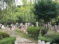 -鹦鹉寺公园