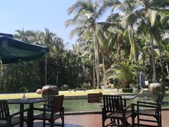 -三亚湾海居铂尔曼度假酒店