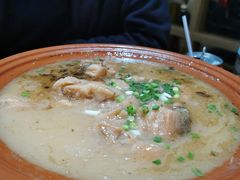 -董厨煨汤馆(车站路店)