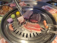 -哈哈碳都·牛肋条无限自助烤肉(宝龙店)