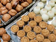 -Laderach 莱德拉(上海环贸iapm店)