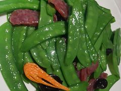 -八府香鸭·啫啫煲(华山路店)