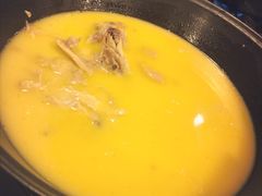 -鲜入围煮花胶鸡海鲜火锅