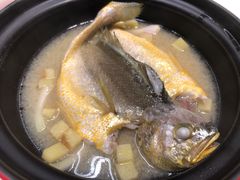 百秒黄花鱼-莆田餐厅PUTIEN(深圳湾万象城家宴店)