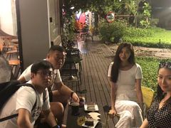 -莓园冰淇淋店