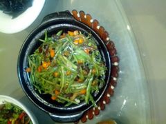 钵子扁豆丝-金杏·粘卷子 烤鸭 农家菜
