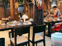 大堂-云南建水鸡脚王烧烤(商贸路店)