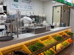 自助取餐区-费大厨辣椒炒肉(万家丽一店)