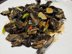 -乡村馕坑肉·烧烤·新疆菜·本地人更爱吃(阿勒泰首店)