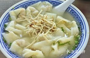 White Soup Hand-Pulled Dumplings