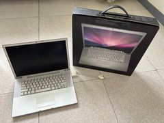-Apple零售店(济南恒隆广场店)