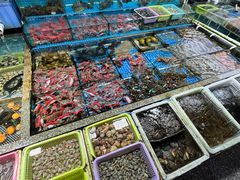 -霞涌市场海鲜摆卖区
