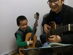 -何顺华吉他沙龙