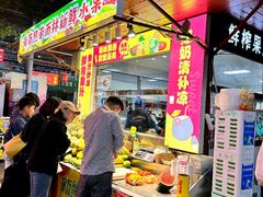 -三亚火车头万人海鲜广场