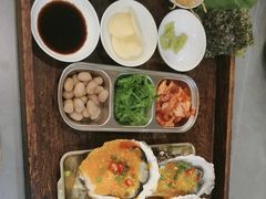 -围炉肉舍•炭烤活鳗•丹东海鲜烤肉(步行街店)