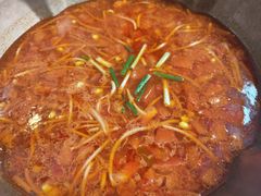 -毛辣果·贵州红酸汤牛肉火锅(西单店)