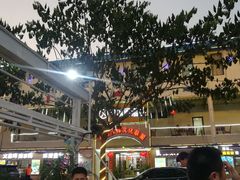 -四川小胡子海鲜(丁村万人海鲜广场店)