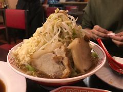 二郎系拉面-拉面莊夢語＆中华料理八椿