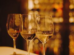 -wineapp葡萄酒餐吧(外滩金融中心店)