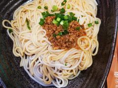 -蒙自源米线大王(东站店)