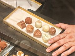 -Laderach 莱德拉(上海环贸iapm店)