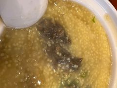 -今鲜源酒店·海鲜锅贴青岛菜(新湛路店)