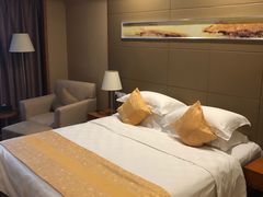 -无锡鼎尚皇冠酒店