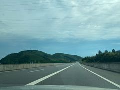 -安吉龙王山峡谷漂流