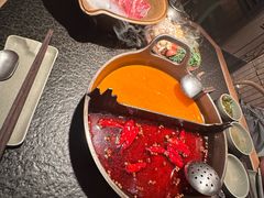 -三出山火锅(南京万象天地店)