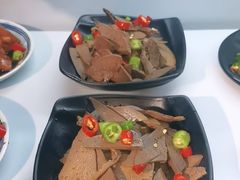 -曹掌柜小酒馆烧烤集团(宾川路店)