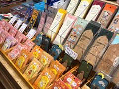-猫的天空之城概念书店(杭州南宋御街店)