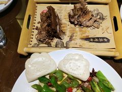 -东口码头·烧鸽子·鱼头泡饼·地方菜(金鹰悦城店)