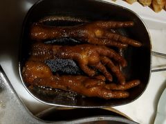 弄堂里的卤鸡爪-弄堂里(西溪龙湖天街店)