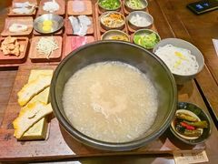-银米·云南传统过桥米线(双廊黑金冠店)