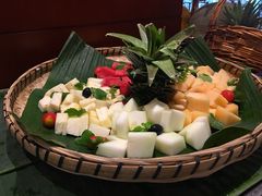 傣味的水果拼盘-昆明佳华广场酒店·西餐厅