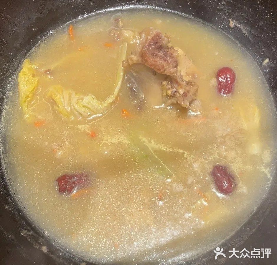 驴肉非常鲜嫩，我们已经三刷了，每次来都吃得不亦乐乎！