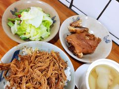 -红猪卤肉饭(大西洋美食城店)